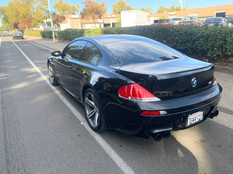 Illustration for article titled At $9,500, Is This 200,000-Mile 2007 BMW M6 A Short Term Investment?